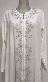 White kaftan with zip. Has 2 pockets, available in size M to XXXL 